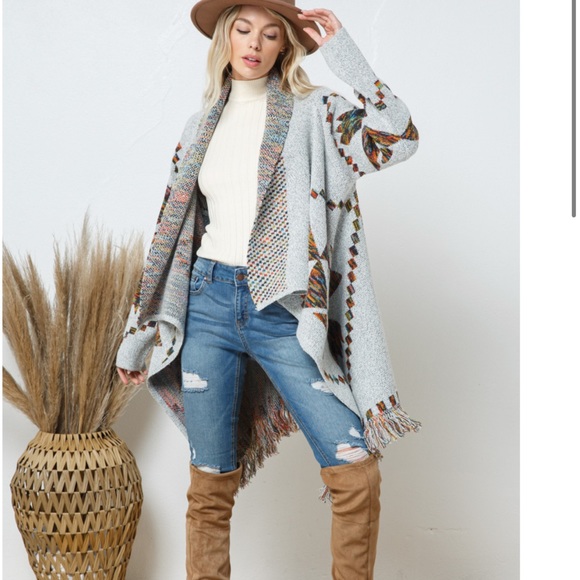 NEW Open Drape Knit Geo Pattern Blanket Cardigan With Fringe - Picture 3 of 10